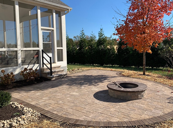Patio paver companies in Centerville, Ohio.