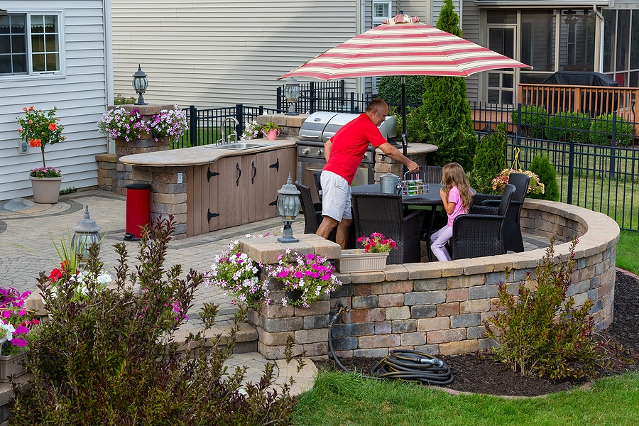 Top Trends in Outdoor Living Spaces for 2025